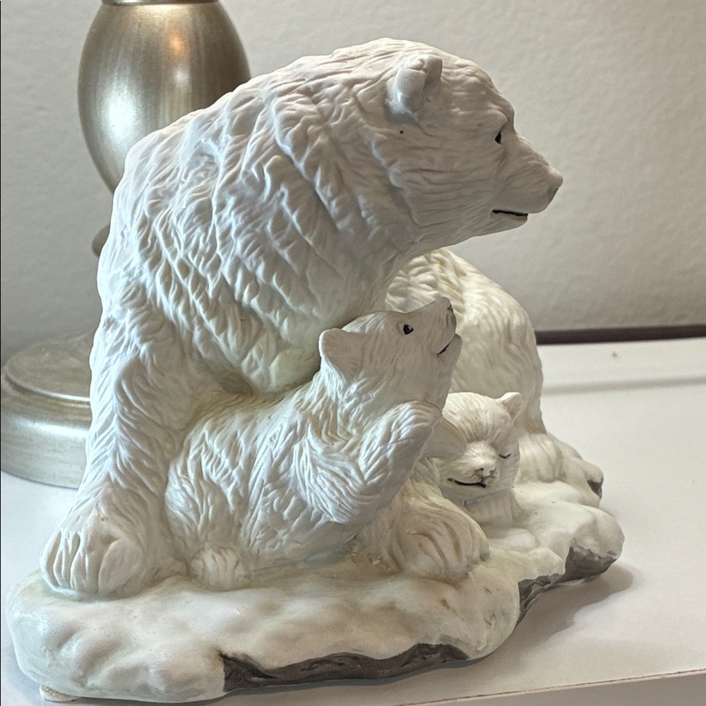 Polar Bear & Cubs Ceramic Family Figurine - Picture 2 of 8